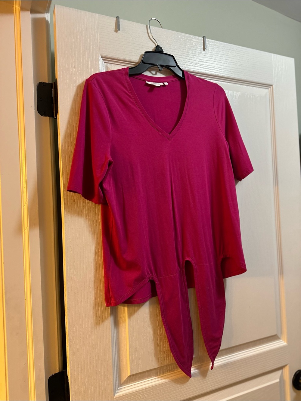 Chico's Rasberry color V-Neck Short Sleeve Tie-Front Top